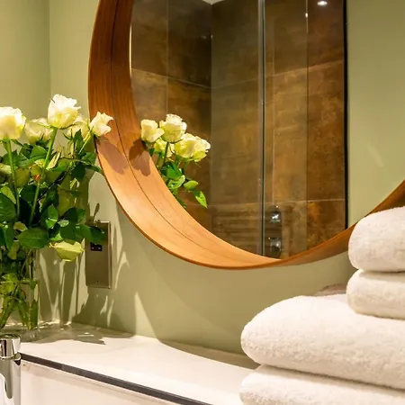The Boutique Garden Apartment *